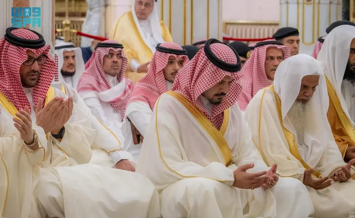 Salat Idul Fitri di Masjid Nabawi, Rabu (10/4/2024).