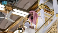Syekh Ahmed bin Ali Al-Hudhaifi bertindak sebagai imam sekaligus khatib Idul Fitri. Dalam khotbahnya ia memaparkan keutamaan Idul Fitri dan prinsip inti Islam. Foto: Saudi Press Agency