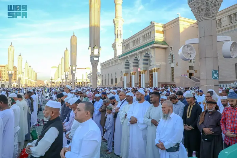 Salat Idul Fitri di Masjid Nabawi, Rabu (10/4/2024).