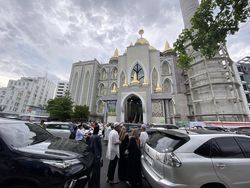 Gelar Salat Id Perdana, Ribuan Jemaah Padati Masjid Agung Medan