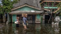 Warga berharap kepada Pemkab Demak agar menambah jumlah pompa air yang beroperasi agar banjir cepat surut.