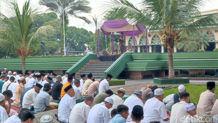Suasana Salat Id di Ciamis.