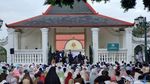 Salat Idul Fitri di Tempat-Tempat Ikonik di Indonesia