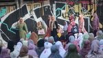 Suasana Salat Idul Fitri di Sekitar Gereja Koinonia Jatinegara
