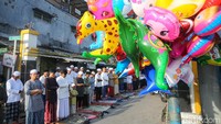 Pelaksanaan Salat Idul Fitri di Jatinegara berlangsung tertib.