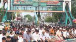 Ribuan Jemaah Salat Bersama Sultan Deli di Masjid Raya Al-Mashun