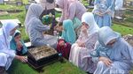 Tamara Tyasmara Menangis saat Ziarah ke Makam Dante