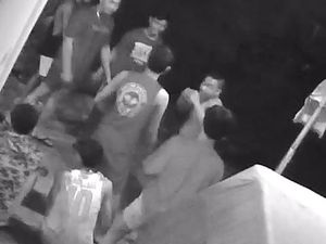 Viral Pria Berbadan Gempal Hajar 2 Orang di Kuta Utara