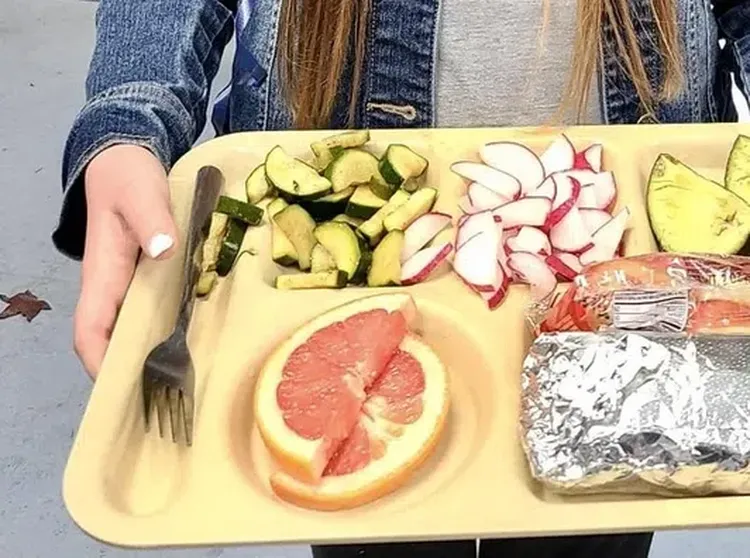 10 Menu Makan Siang Enak dari Berbagai Negara di Dunia