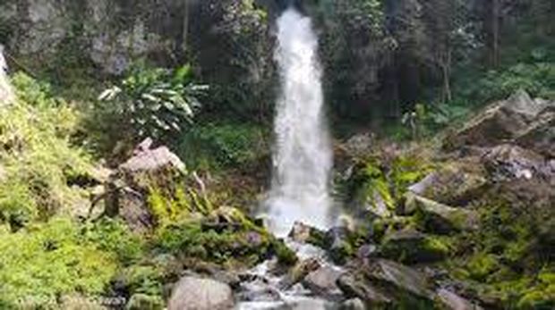 Air Terjun Aye Deghian di Empat Lawang