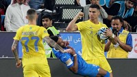 Lihat Lagi Momen Cristiano Ronaldo Kasih Sikutan Maut ke Al Bulayhi