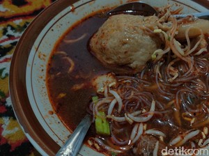 3 Rekomendasi Bakso Kampung yang Wajib Dijajal di Garut