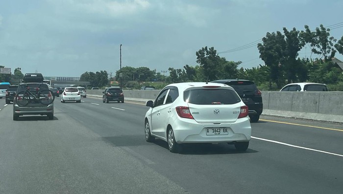 Contraflow di Km 55 sampai 65 Tol Kapek.