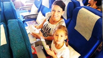 Keluarga Hally sebelum berangkat untuk liburan impian mereka dengan pesawat Malaysia Airlines MH17 yang jatuh di Ukraina tak lama kemudian. Foto: Allthatinteresting