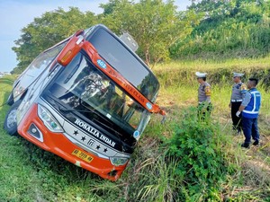Petaka Laka Tunggal di Tol Batang Tewaskan 8 Orang