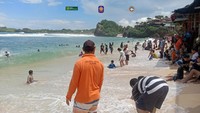 Petugas Karcis Nakal di Pantai Baron Akhirnya Dimutasi