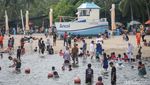 Lebaran Hari Kedua, Pantai Ancol Mulai Dipadati Pengunjung
