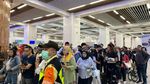 Libur Lebaran, Warga Langsung Serbu Kereta Cepat