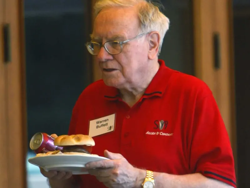 Warren Buffet Lebih Doyan Burger Fast Food Dibanding Makanan Mewah