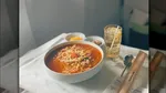 10 Maskapai dengan Makanan Terenak Versi Netizen