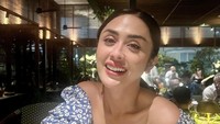 Penyanyi dangdut ini telah cerai dengan mantan suaminya pada Desember 2023. Terlepas dari statusnya sebagai janda, Selvi masih sering membagikan momen bahagia, termasuk saat makan. Foto: Instagram @selvikitty