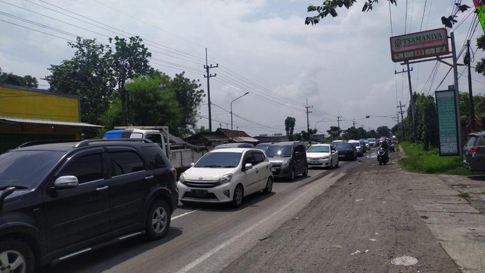 Penampakan arus lalin ke arah Nganjuk