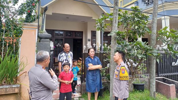 Polres Malang menggelar patroli keamanan selama mudik Idul Fitri 1445 Hijriah. Kegiatan ini dilakukan mengingat banyak rumah kosong yang ditinggal pemiliknya mudik ke kampung selama Lebaran. (Dok Istimewa)