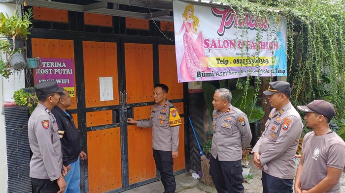 Polres Malang patroli rumah kosong yang ditinggal penghuni mudik