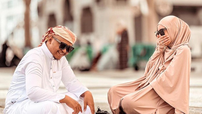 Potret Kenangan Babe Cabita dan Istri