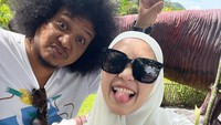 Komika dan aktor Babe Cabita meninggal pada 9 April 2024 di salah satu rumah sakit Lebak Bulus, Jakarta Selatan. Babe Cabita meninggal setelah berjuang sembuh dari sakit anemia aplastik dan sudah bolak-balik ke Malaysia hingga Singapura untuk berobat. Foto: Instagram: @fatiyw