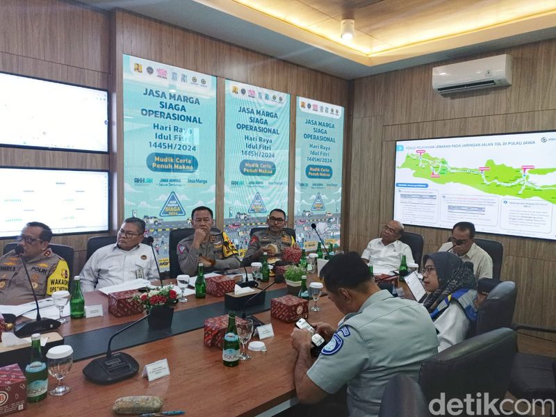 Rapat analisis dan evaluasi pelaksanaan layanan operasional Libur Hari Raya Idul Fitri 2024.