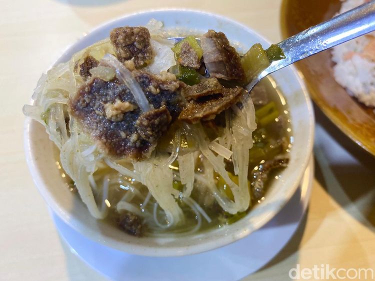 Berempah Sedap! Ini Racikan Soto Garuda yang Eksis Sejak 1976 di Padang