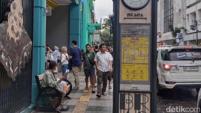 Suasana wisata di Kota Bandung saat libur Lebaran.