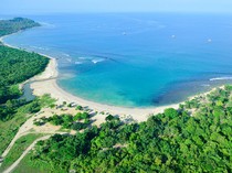 4 Wisata Pantai Asyik di Tanjung Lesung buat Libur Lebaran