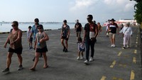 Kapal dengan membawa 2.434 wisatawan untuk mengunjungi sejumlah objek wisata. 