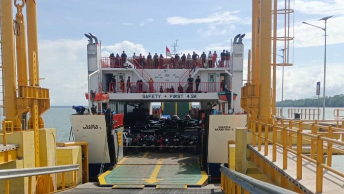 Arus balik di Pelabuhan TAA ke Bangka mulai alami kenaikan penumpang.