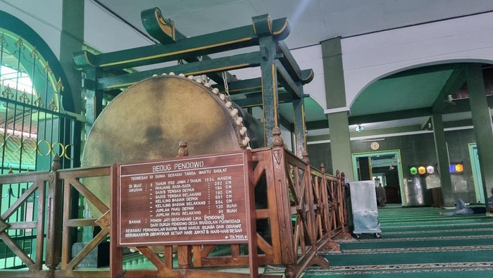 Beduk terbesar di dunia ada di Purworejo, Jawa Tengah Beduk terbesar di dunia ada di Purworejo, Jawa Tengah