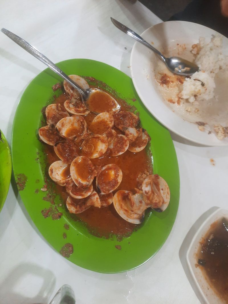 Diprotes Makanan Tak Enak, Pemilik Warung Seafood Marah Tak Terima