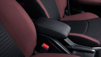 Urban Cruiser Taisor menggunakan jok bergaya sporty dengan material khusus yang membuat pengemudi dan penumpang merasa nyaman. Foto: Doc. Toyota Bharat