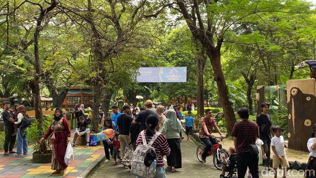 Kebun Binatang Surabaya