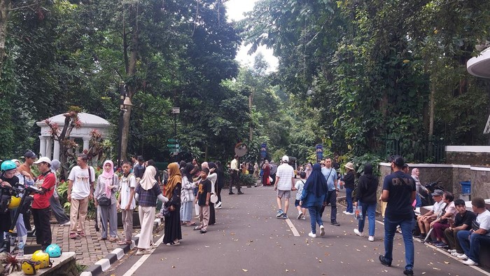 Destinasi Wisata Kebun Raya Bogor Diminati Pengunjung untuk Melepas Penat saat Libur Lebaran