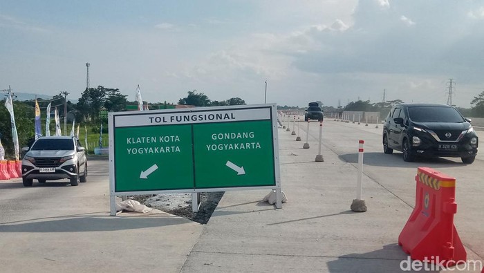 Kendaraan dari Karangnongko dan Ngawen di exit tol Ngawen lancar.