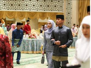 Gaya Pangeran Mateen dan Anisha Rosnah Saat Lebaran Pertama Sebagai Pasutri