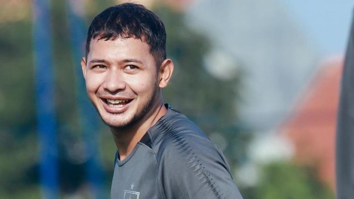 Pemain PSIS Semarang, Gian Zola.