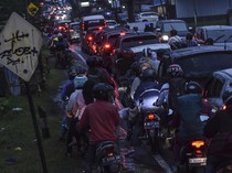 Penampakan Macet Arus Balik di Jalur Selatan Tasikmalaya
