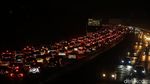 Penampakan Macet di Tol Japek Arah Jakarta, Contraflow Diberlakukan