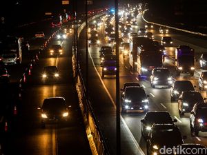 Arus Lalin Normal, Contraflow Tol Japek Arah Jakarta Dihentikan
