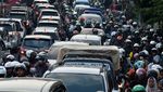 Penampakan Padatnya Jalur Puncak Bogor Saat Libur Lebaran
