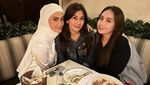 Potret Kulineran Putri Zulhas Lebaran Bareng Verrell Bramasta