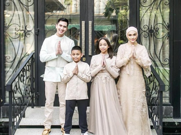 Potret Kulineran Putri Zulhas Lebaran Bareng Verrell Bramasta